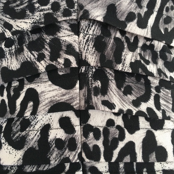 CACHE Leopard Print Rouched Textured Halter Dress - Picture 3 of 10